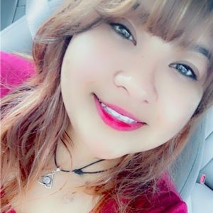 Meet your Posher, Dania